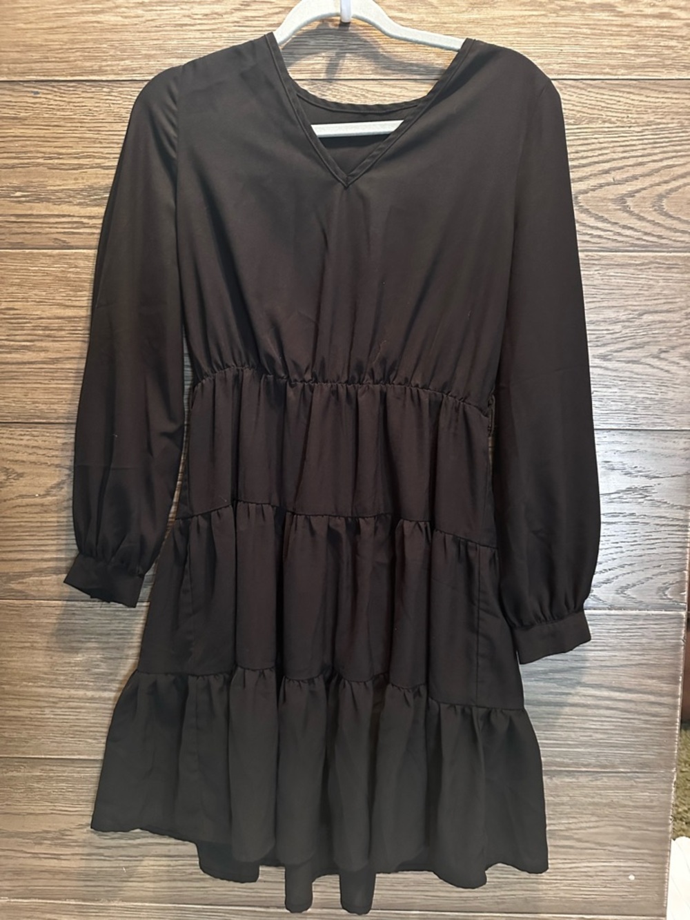 SHEIN Black V-Neck Tiered Long Sleeve Short Dress (Black)